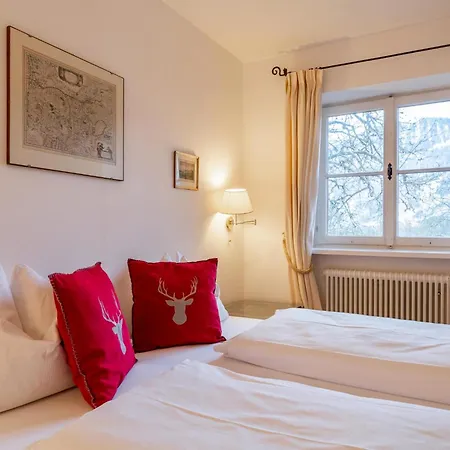 Flavon Daire Kitzbühel